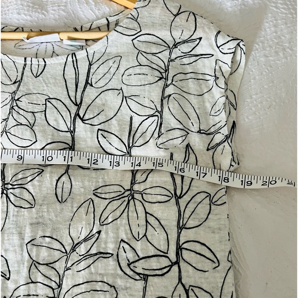 Cynthia Rowley 100% linen rounded neck knit top white/black size Medium - Picture 8 of 9